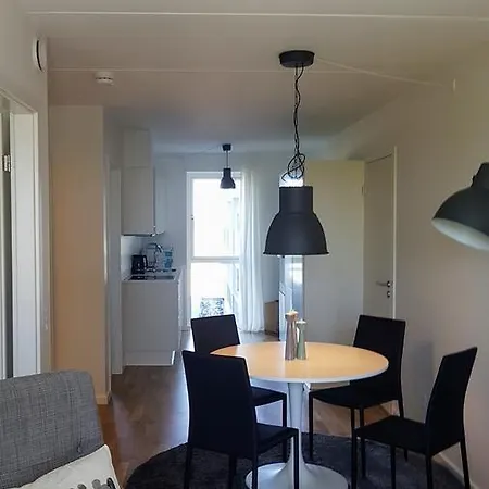 Two-bedroom In - Robert Jacobsens Vej 65 * København